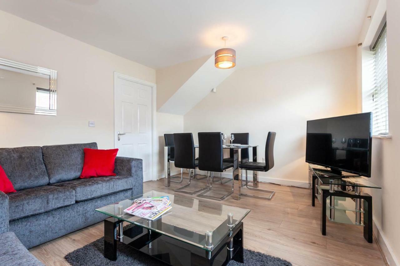 4 Bed Home, Driveway Parking Ideally Located In Latchford, Warrington - Executive St Marys House Экстерьер фото