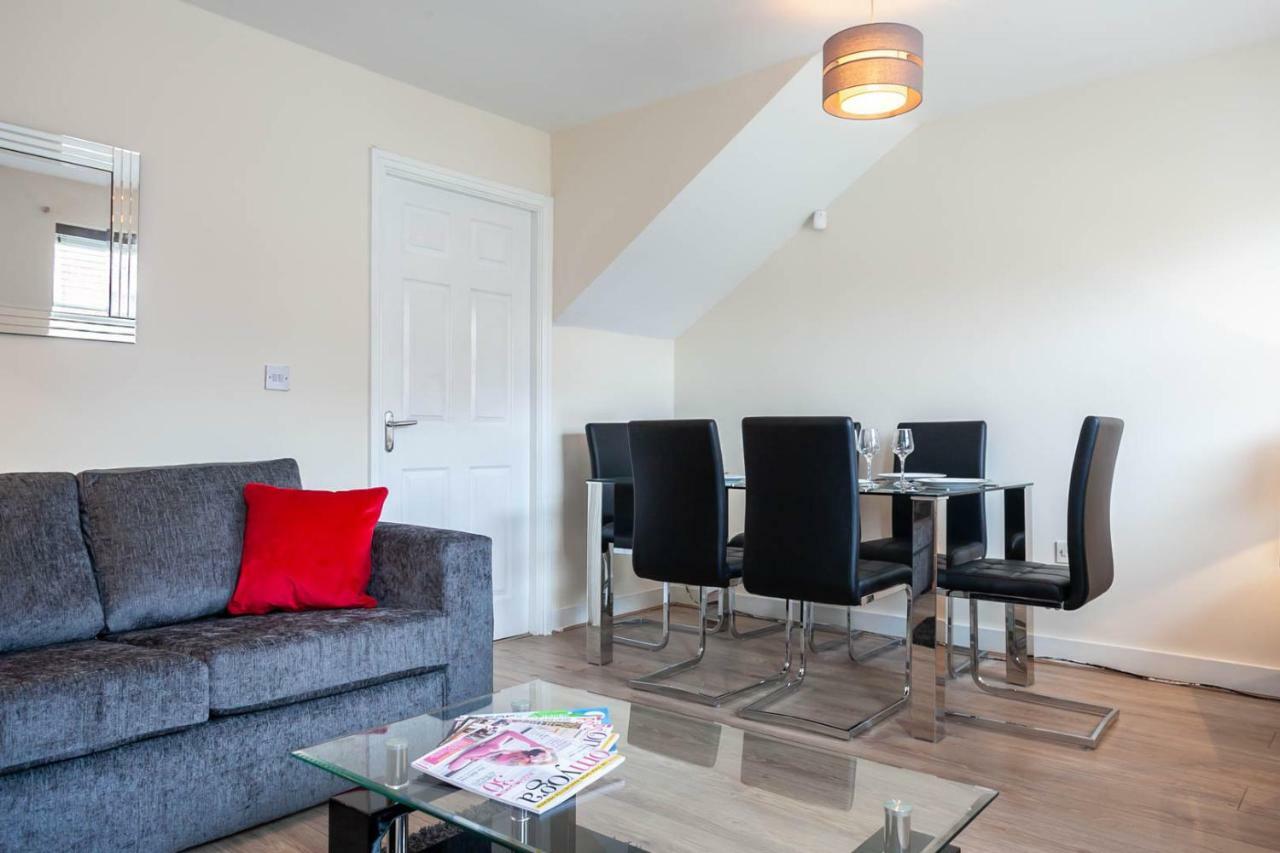 4 Bed Home, Driveway Parking Ideally Located In Latchford, Warrington - Executive St Marys House Экстерьер фото