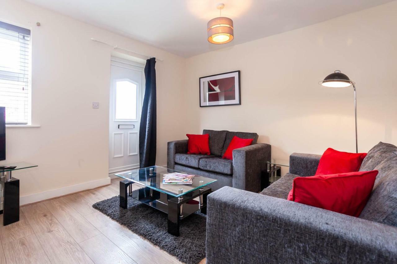 4 Bed Home, Driveway Parking Ideally Located In Latchford, Warrington - Executive St Marys House Экстерьер фото