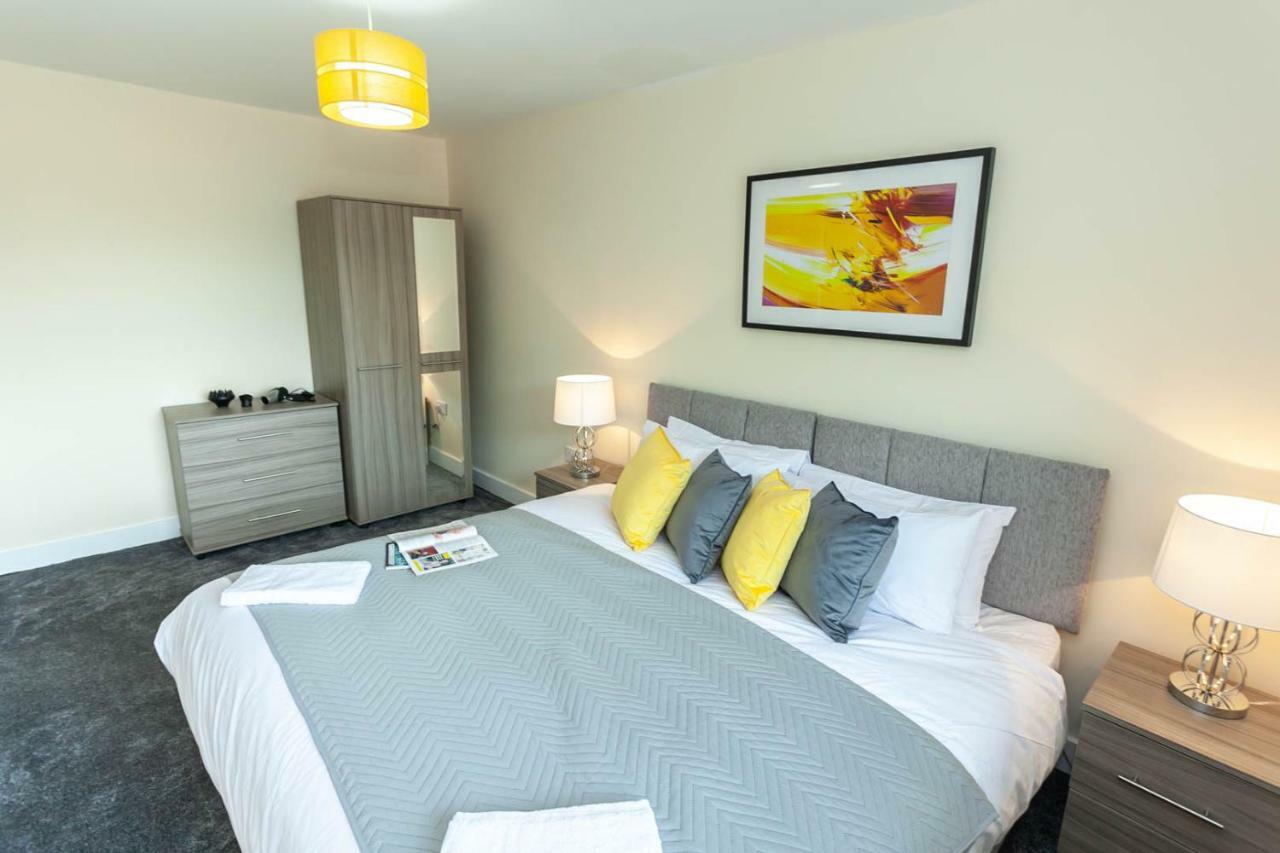 4 Bed Home, Driveway Parking Ideally Located In Latchford, Warrington - Executive St Marys House Экстерьер фото